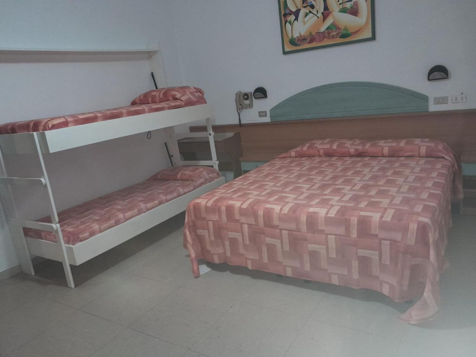 Hotel Giunchi Червия Экстерьер фото